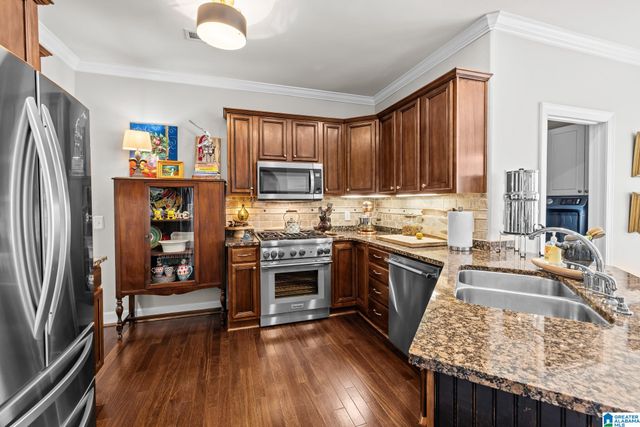 8440 LEDGE CIRCLE, Trussville, AL 35173