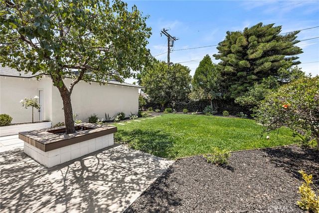 241 Marin, La Habra, CA 90631