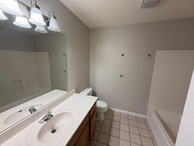 5305 E TRIKALLA DR, Columbia, MO 65202