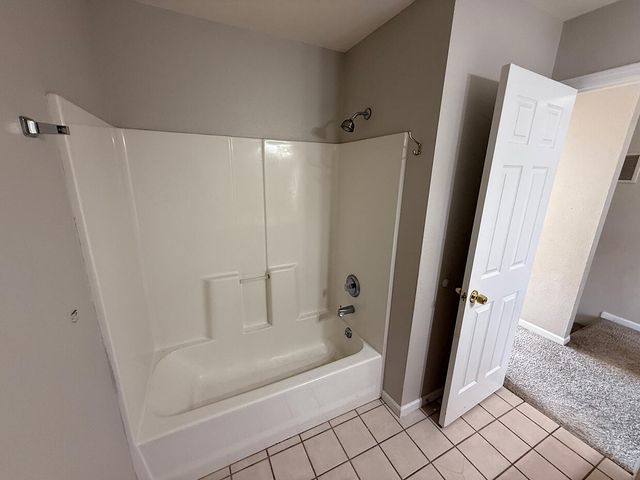 5305 E TRIKALLA DR, Columbia, MO 65202