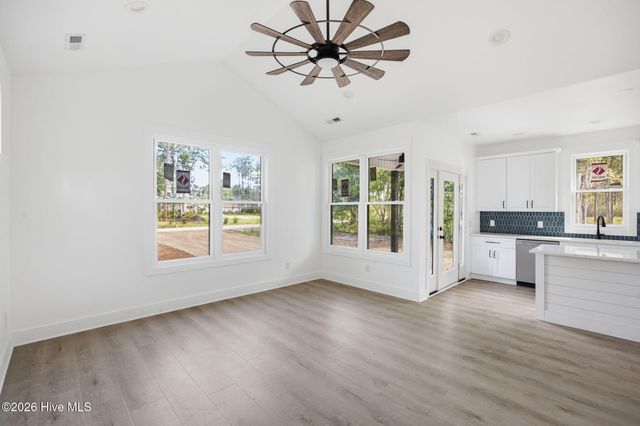 361 Sunset Road, Southport, NC 28461