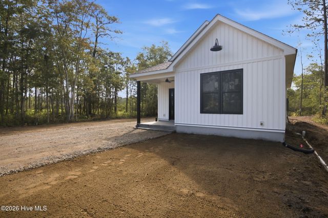 361 Sunset Road, Southport, NC 28461