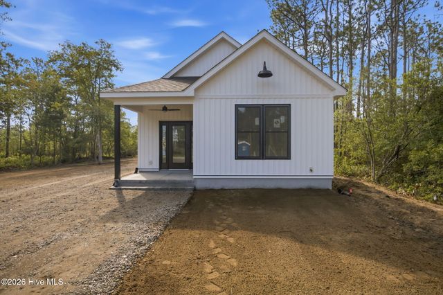 361 Sunset Road, Southport, NC 28461