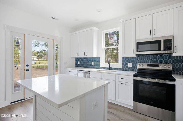 361 Sunset Road, Southport, NC 28461