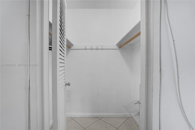 10350 W Bay Harbor Dr 2L, Bay Harbor Islands, FL 33154