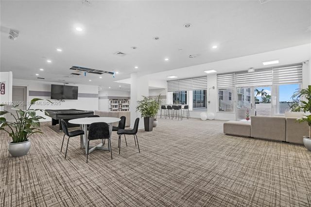 10350 W Bay Harbor Dr 2L, Bay Harbor Islands, FL 33154