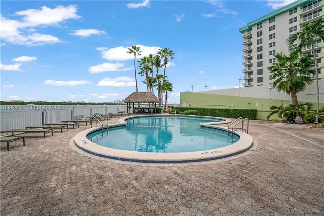 10350 W Bay Harbor Dr 2L, Bay Harbor Islands, FL 33154