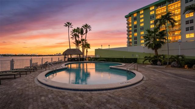 10350 W Bay Harbor Dr 2L, Bay Harbor Islands, FL 33154