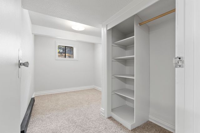 2012 N Cincinnati St, Spokane, WA 99207