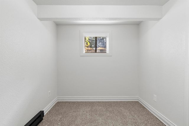 2012 N Cincinnati St, Spokane, WA 99207
