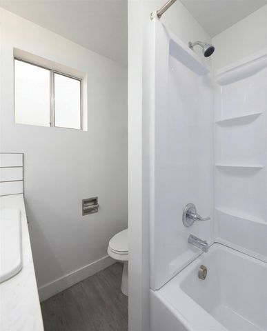 2012 N Cincinnati St, Spokane, WA 99207