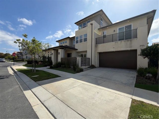 64 Chasma, Irvine, CA 92618