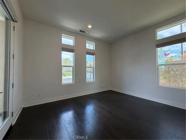 64 Chasma, Irvine, CA 92618
