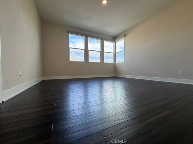 64 Chasma, Irvine, CA 92618
