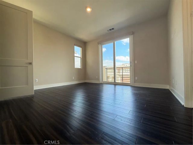 64 Chasma, Irvine, CA 92618