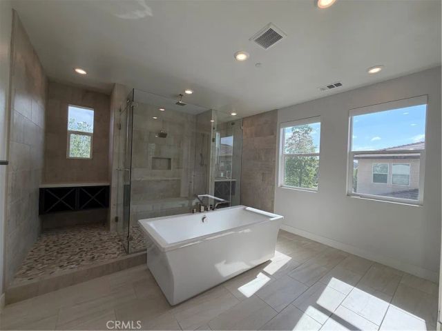 64 Chasma, Irvine, CA 92618