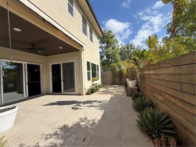 64 Chasma, Irvine, CA 92618
