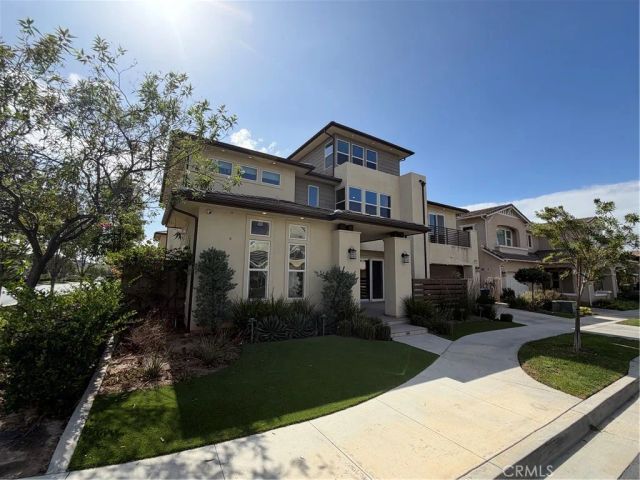 64 Chasma, Irvine, CA 92618