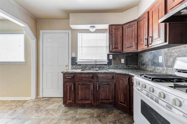 9417 Fairland Drive, Houston, TX 77051