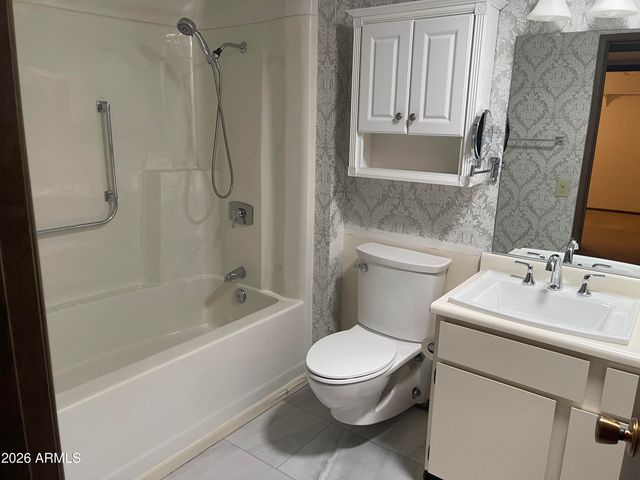 17456 N DEL WEBB Boulevard, Sun City, AZ 85373
