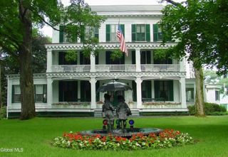 40 Geyser Road, Saratoga Springs, NY 12866