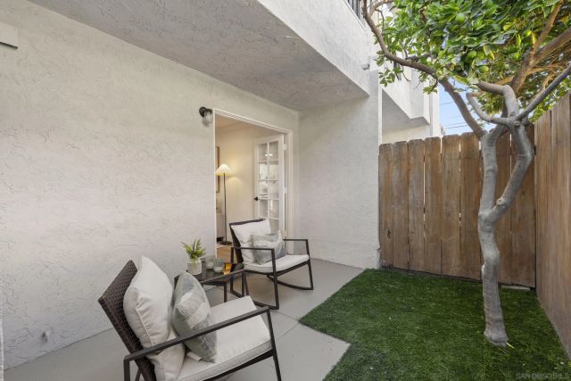 1160 Oliver Ave B, San Diego, CA 92109