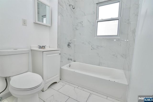 240-242 Sunset Avenue, Newark, NJ 07106