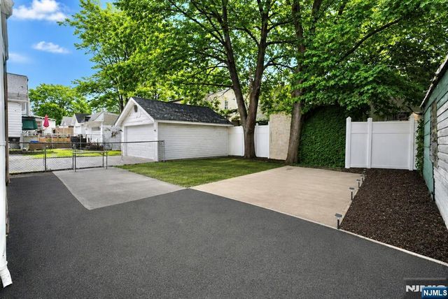 240-242 Sunset Avenue, Newark, NJ 07106