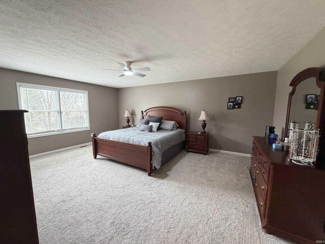 1010 Sunset Drive, Covington, IN 47932