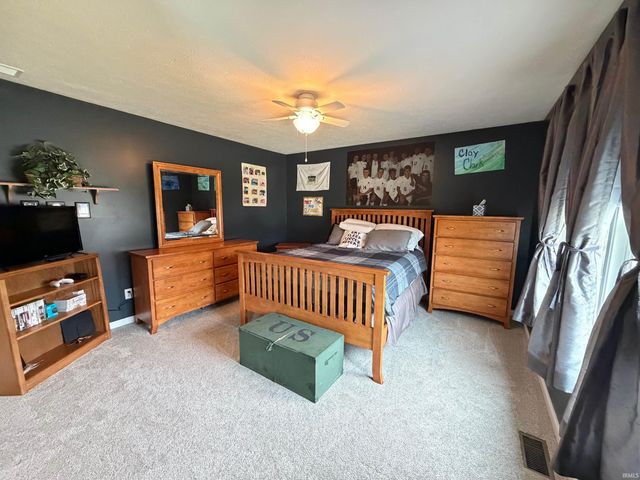 1010 Sunset Drive, Covington, IN 47932