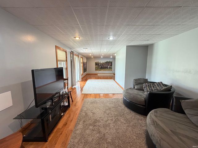 1010 Sunset Drive, Covington, IN 47932