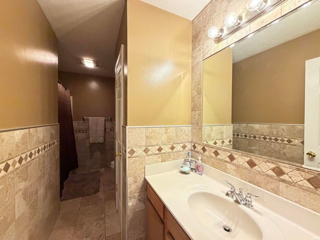 1010 Sunset Drive, Covington, IN 47932