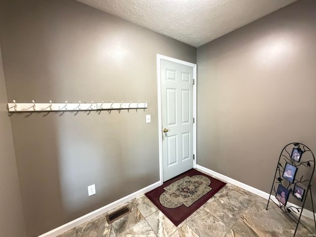 1010 Sunset Drive, Covington, IN 47932