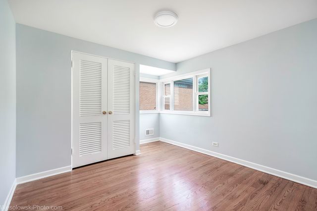 7261 N East Prairie Road, Lincolnwood, IL 60712