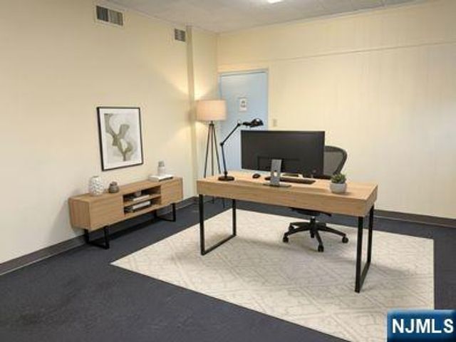 705 Grand Avenue 207, Ridgefield, NJ 07657