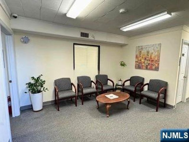 705 Grand Avenue 207, Ridgefield, NJ 07657