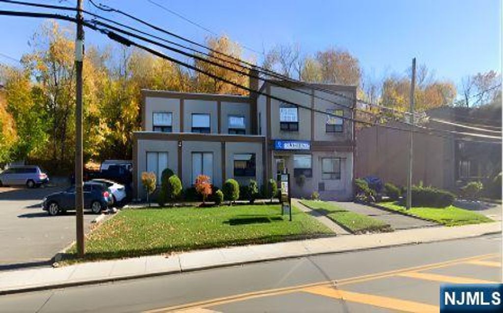 705 Grand Avenue 207, Ridgefield, NJ 07657