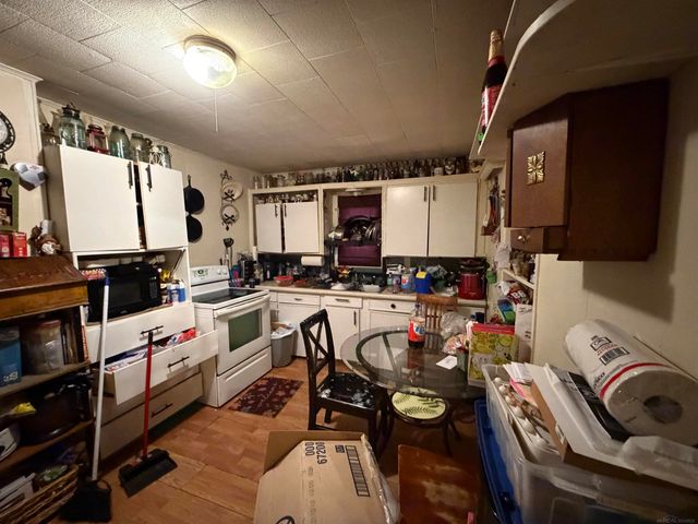 215 Elmwood Street, Hartford Twp, MI 49057