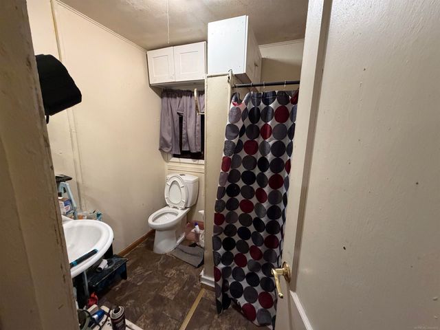 215 Elmwood Street, Hartford Twp, MI 49057