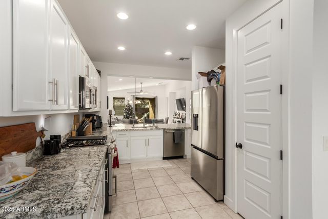 5070 N 79TH Lane, Glendale, AZ 85303