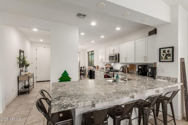 5070 N 79TH Lane, Glendale, AZ 85303