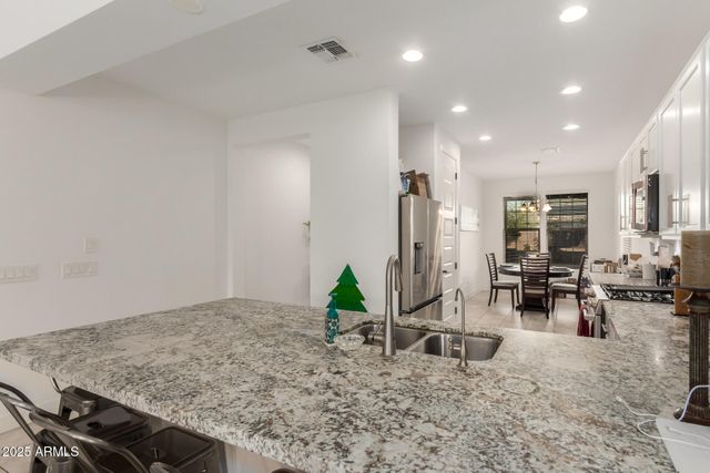 5070 N 79TH Lane, Glendale, AZ 85303