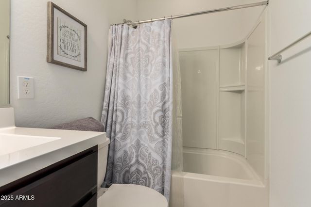 5070 N 79TH Lane, Glendale, AZ 85303