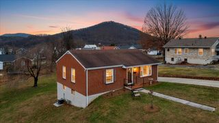 1319 Pechin AVE, Roanoke, VA 24013
