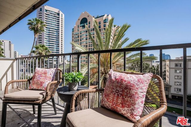 10535 Wilshire Boulevard 701, Los Angeles, CA 90024