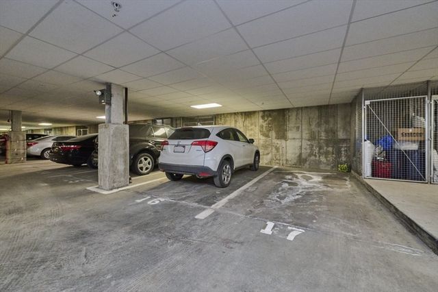 35 Commonwealth Ave 103, Newton, MA 02467