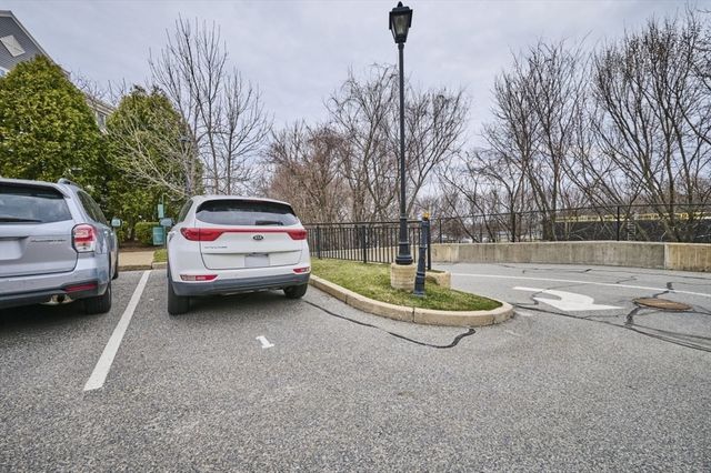 35 Commonwealth Ave 103, Newton, MA 02467