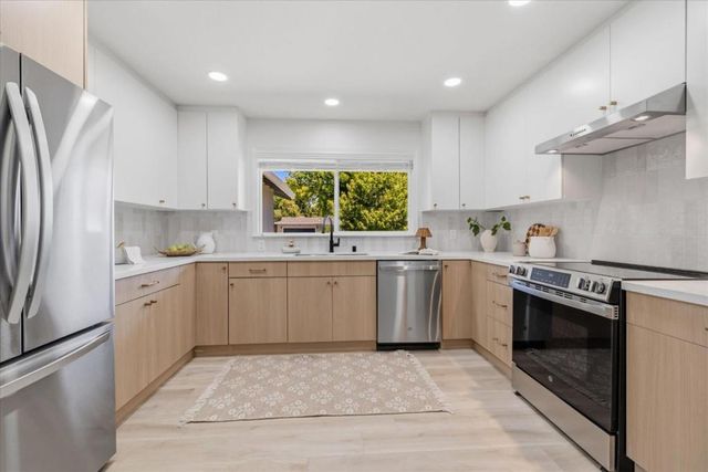 1221 Castlemont Avenue, San Jose, CA 95128
