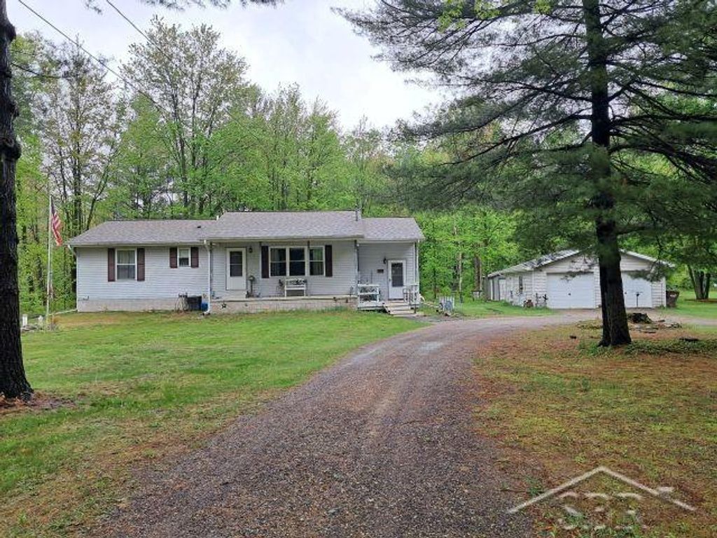 6556 N Magruder Road, Warren Twp, MI 48618