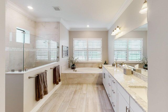 114 Blanca Isles Lane, Jupiter, FL 33478